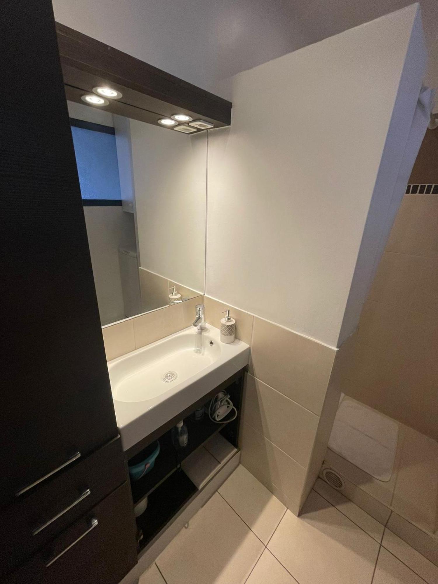 קאן Agreable Chambre D'Hote A 50M De La Mer מראה חיצוני תמונה
